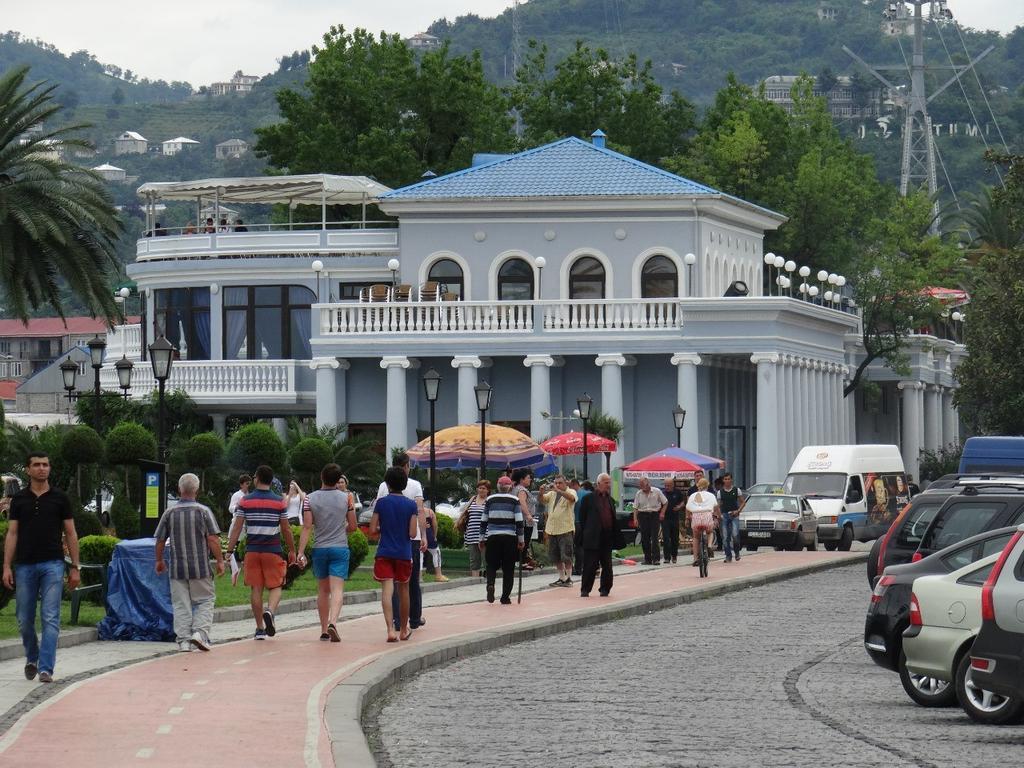 Batumi Summer Hotel מראה חיצוני תמונה